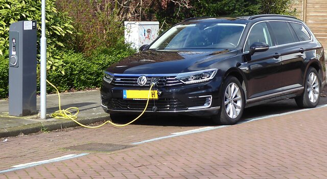 Elektrische passat occasion