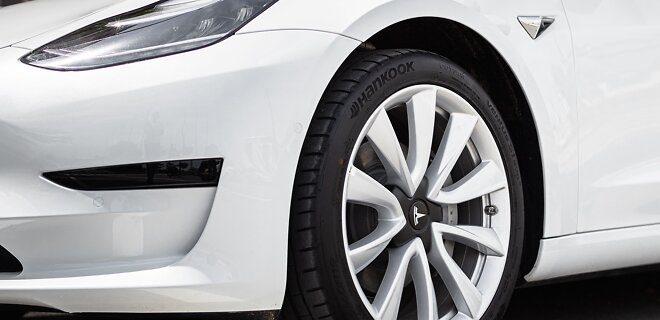 autoband van Tesla